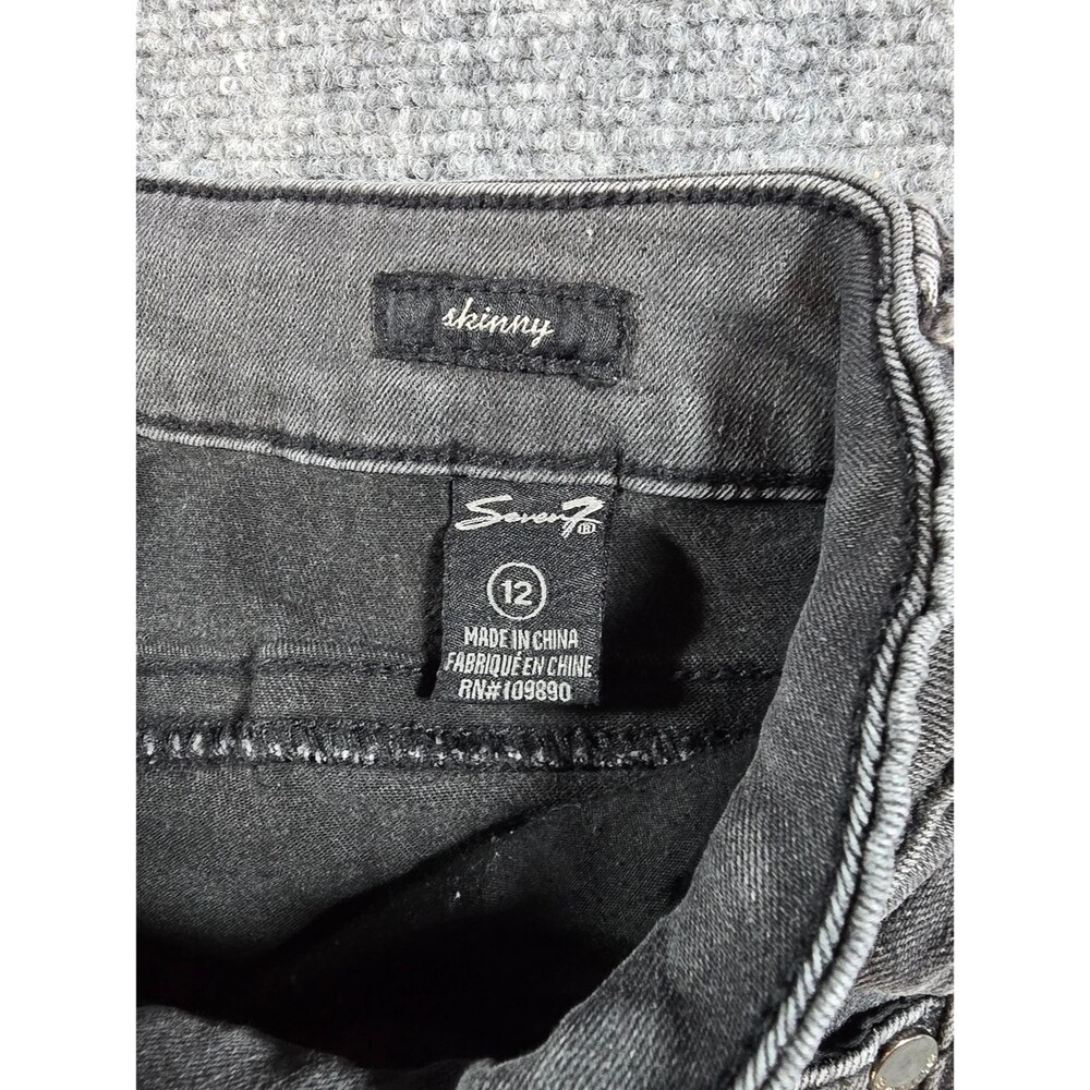 Seven7 Skinny Jeans Womens 12 Gray Floral Embroidered Minimalist Denim - Picture 3 of 8